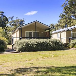 Deluxe Cabin Sleeps 5